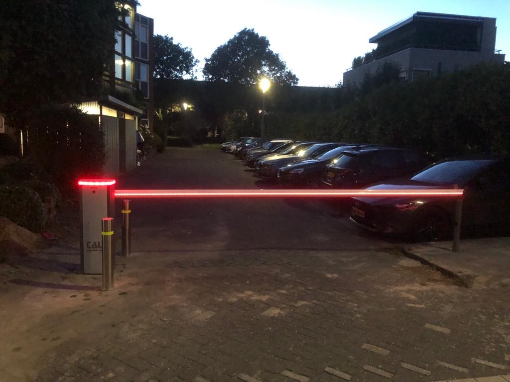 TAU M met lid-verlichting