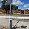 slagboom met zonnepaneel